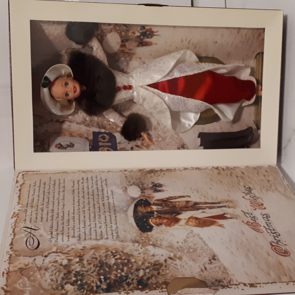 1995 Holiday Memories Hallmark Barbie IN BOX